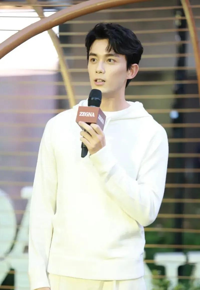 吴磊最近拍戏,吴磊上过热搜第一吗