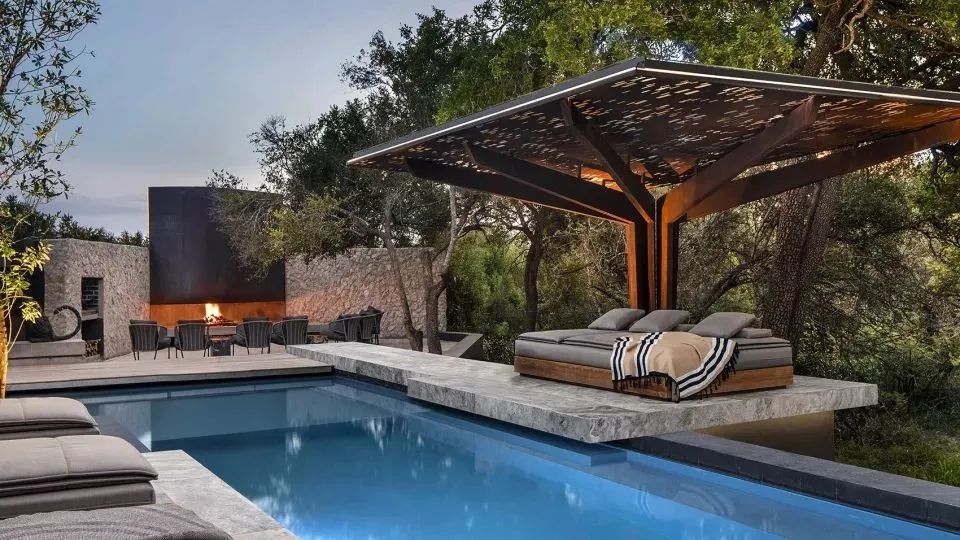 中国最受欢迎的35家顶级野奢酒店,中国最美的十大度假休闲酒店