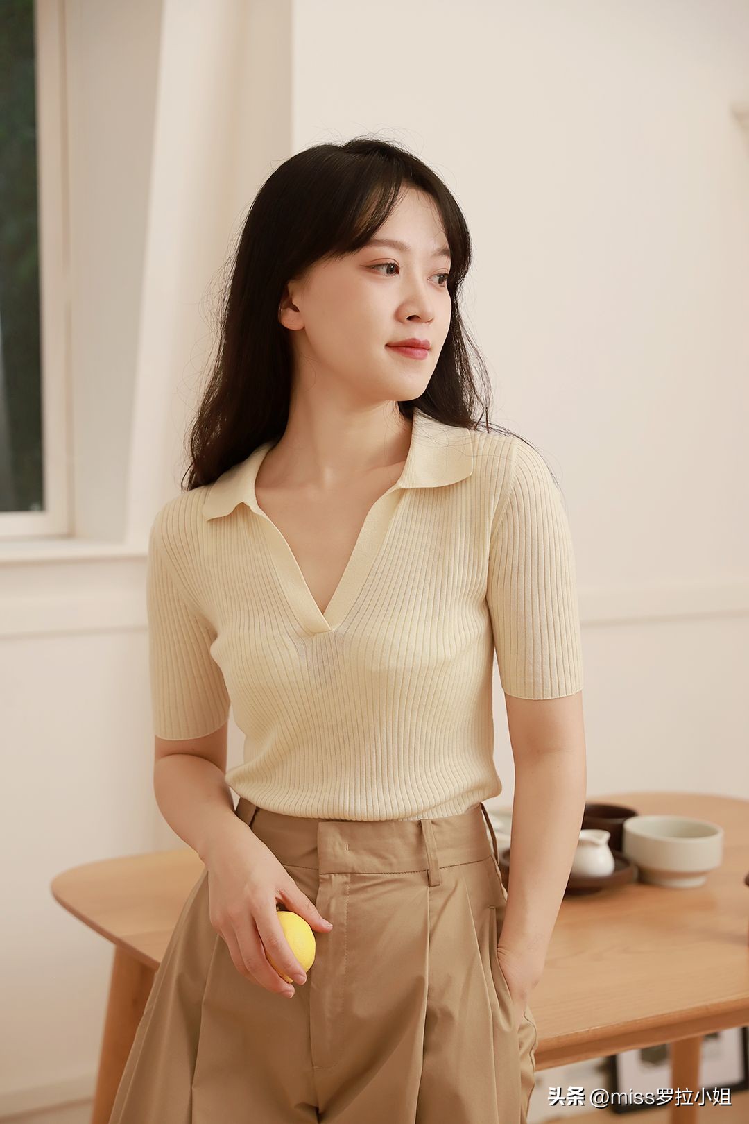 小个子雪纺v领上衣质感,女生穿搭ins高级质感上衣