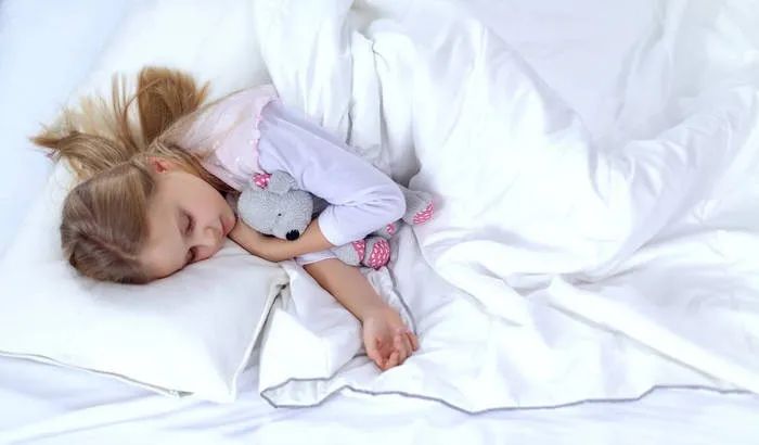 春季开学注意！孩子易感染-链球菌咽喉炎