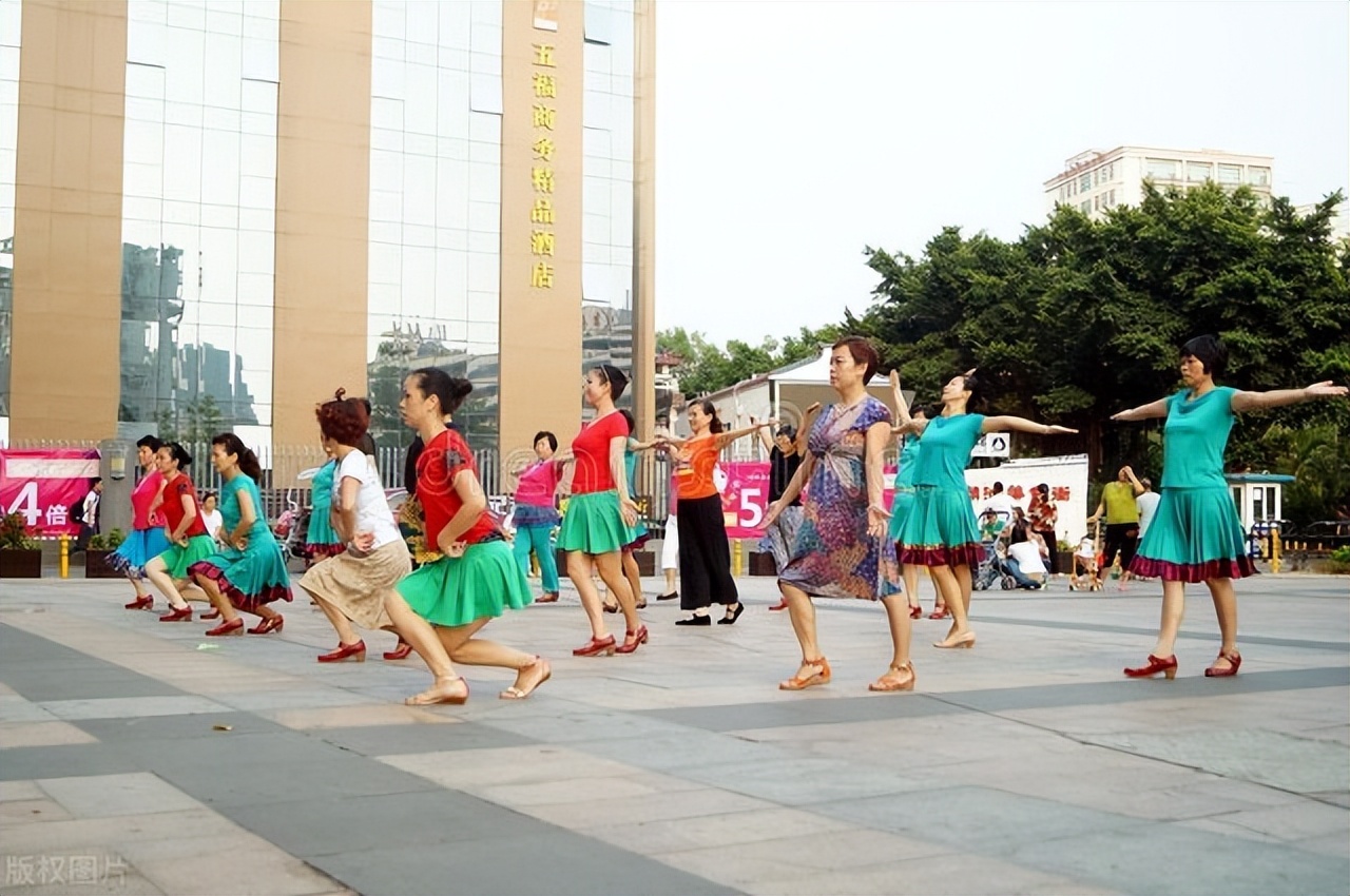 接妈妈来养老无意说离婚,接母亲养老后悔