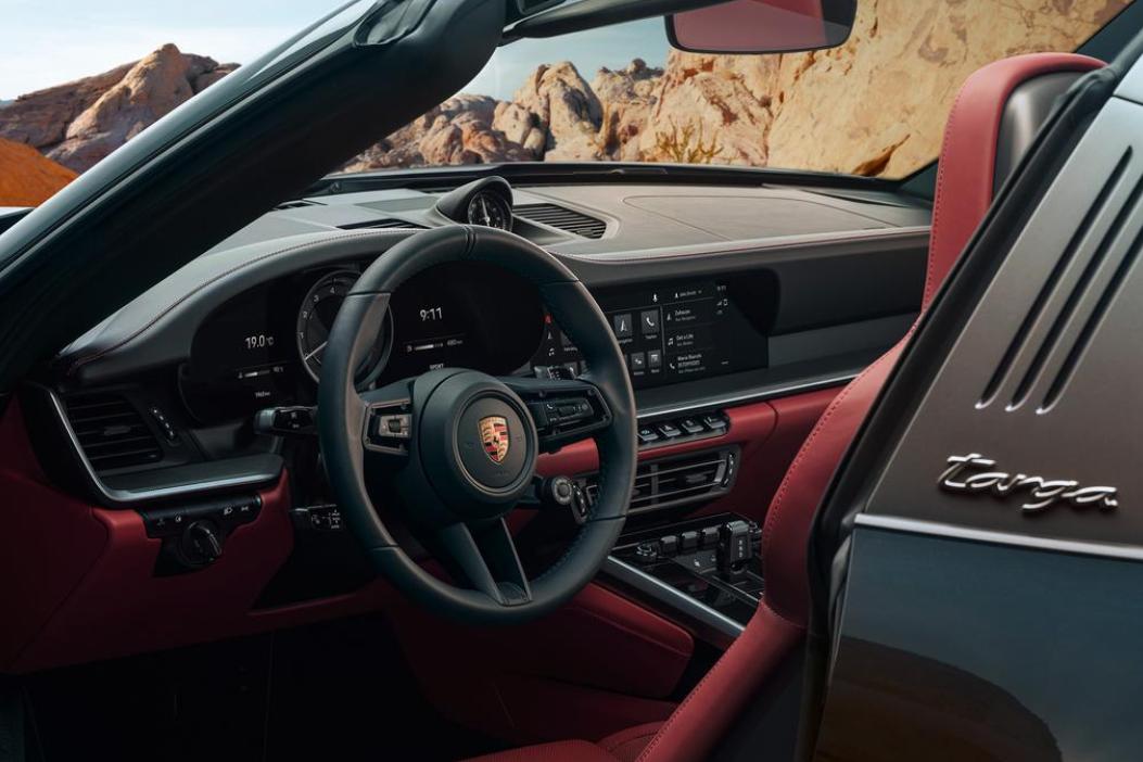 保时捷911turbos和保时捷918,保时捷911turbos和保时捷911gt3