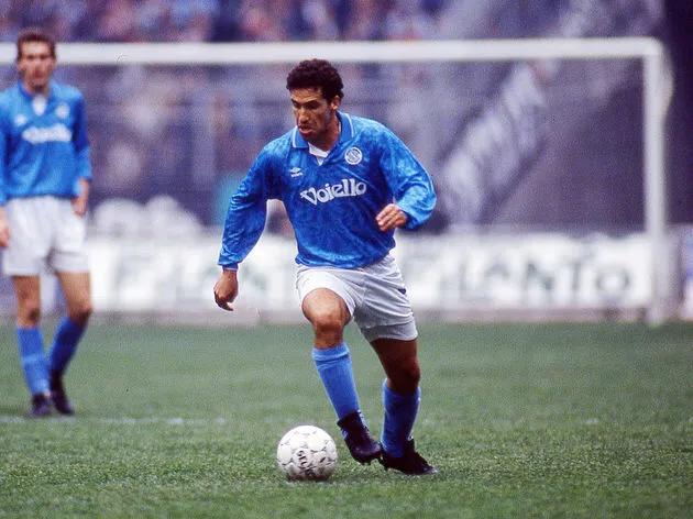 意甲冠军那不勒斯意甲还打吗,那不勒斯时隔33年再获意甲冠军