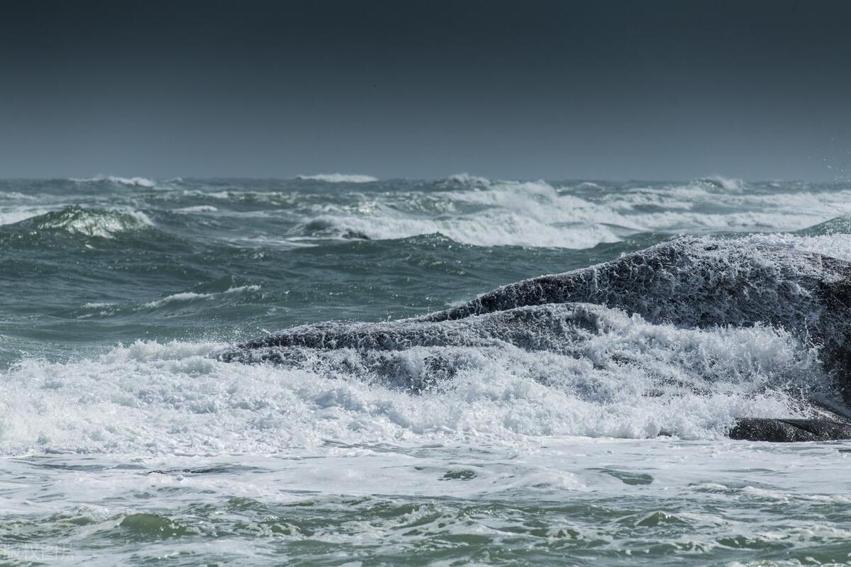 放弃一个深爱的人心里会痛吗,放弃一个深爱过的人才会成长