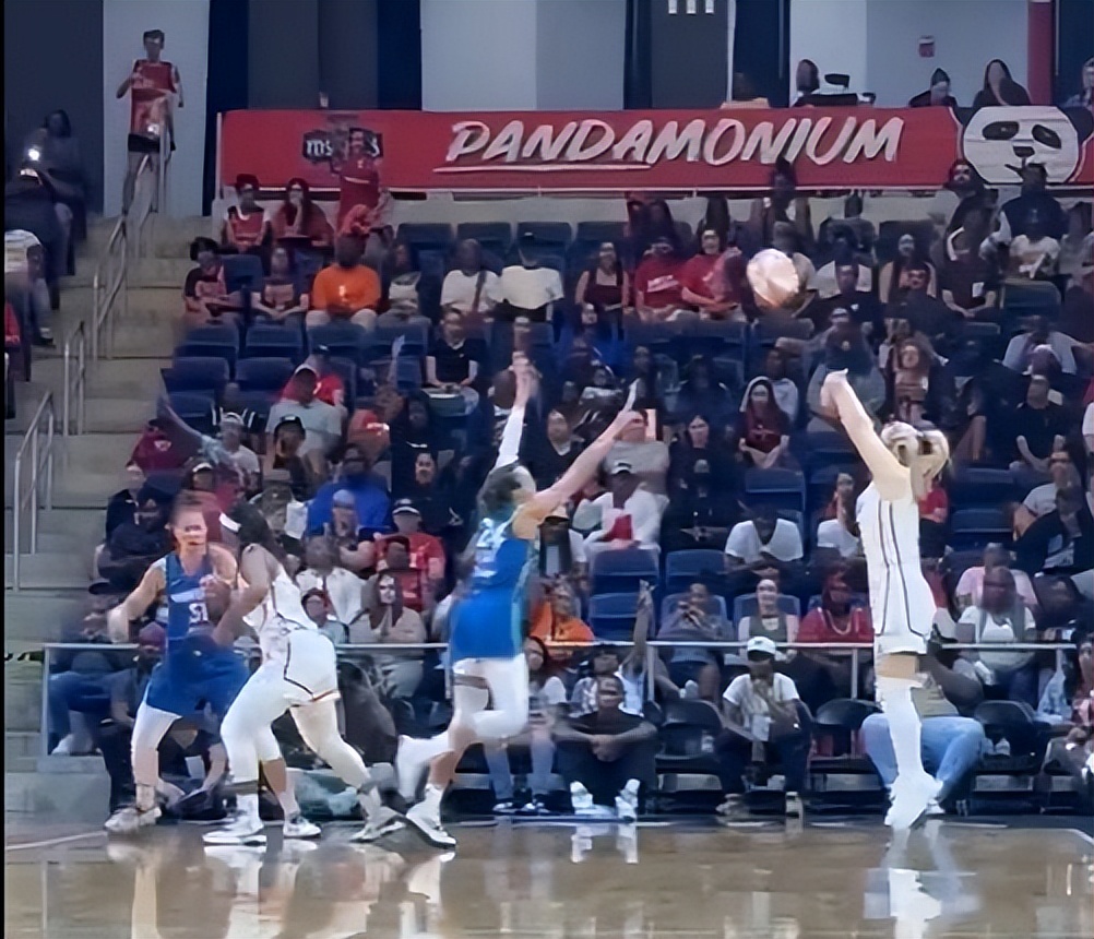 李梦新造型,女詹皇李梦到底有多强