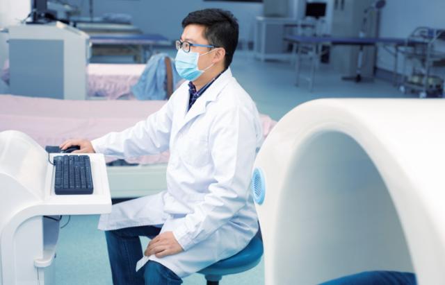 为什么去医院医生都要说的很夸张,去医院看病为啥要先做一堆检查