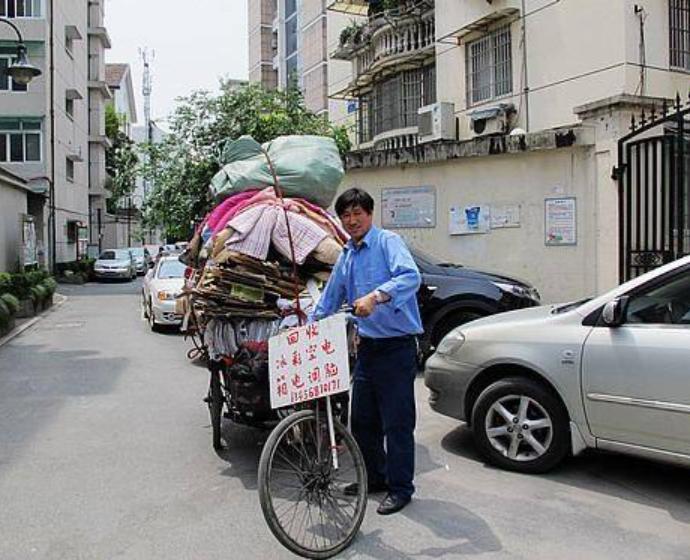 外卖送餐员的一日三餐,外卖小哥平均每天工作16个小时