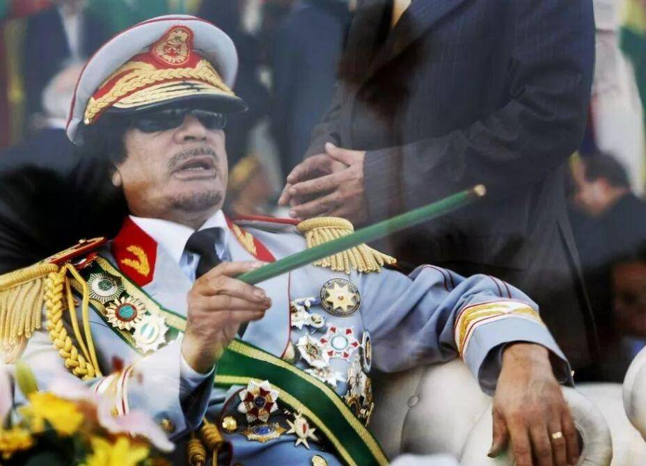 3万亿美元外汇储备怎么冻结,外汇储备怎么被美国冻结