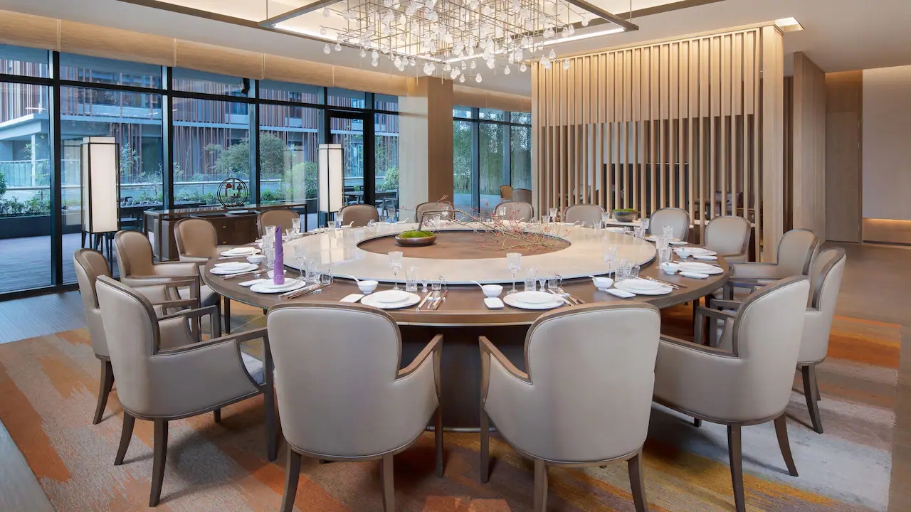 电动餐桌买哪种好用又实惠,选购电动餐桌注意事项