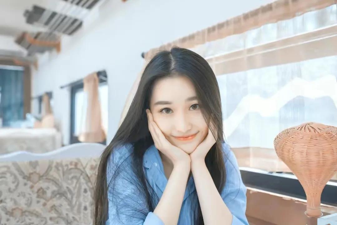 和女生在一起不知道找什么话题,怎么样才可以和女生一直有话题