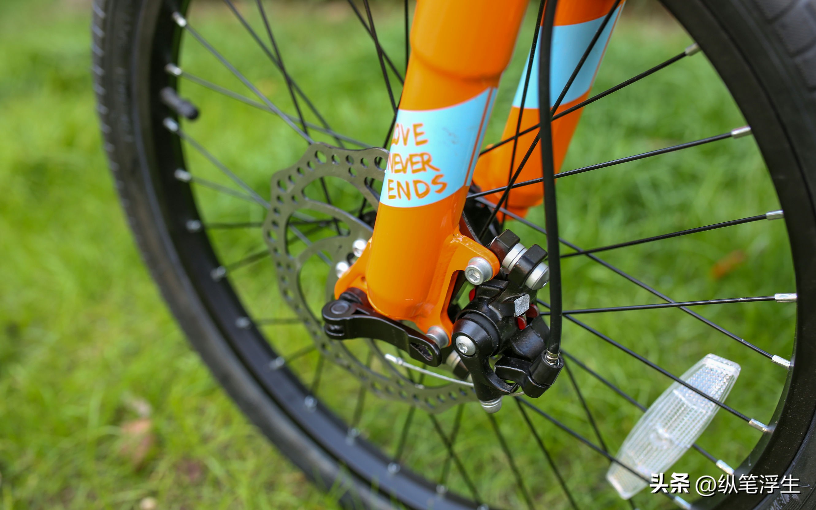 可以让小孩玩的越野车,柒小佰儿童变速山地自行车测评