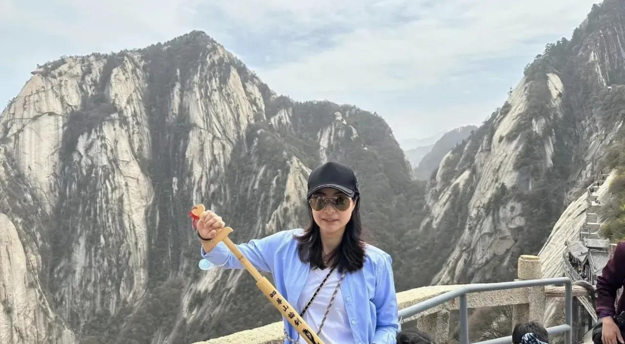 “跳水皇后”郭晶晶盛赞古城西安,郭晶晶带孩子西安游玩图片