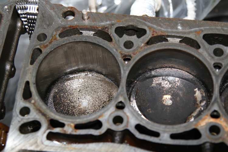 汽车气缸是怎么回事,汽车气缸磨损的原因和处理方法