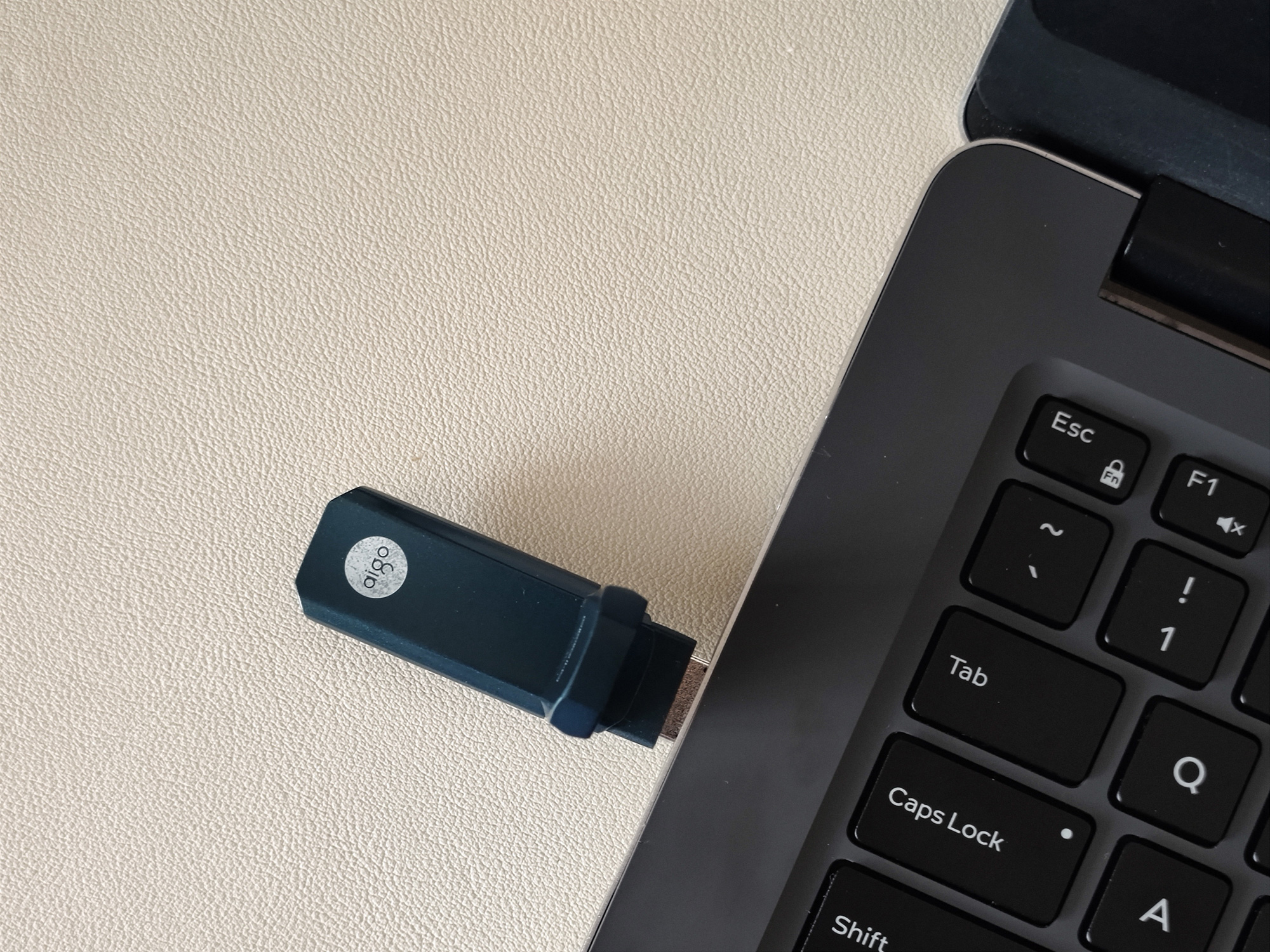 移动u盘和固态u盘有什么区别,固态u盘和普通u盘音质对比