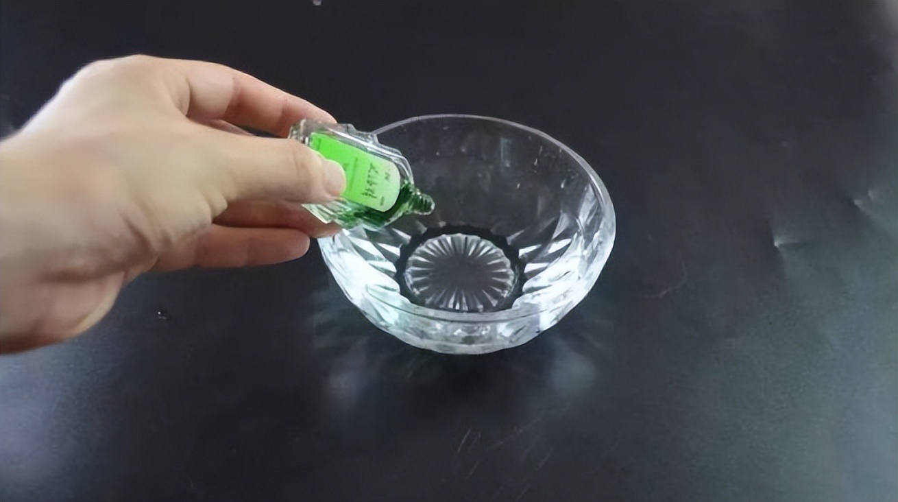 自制蔬菜万能杀虫水,自制万能杀虫水白醋