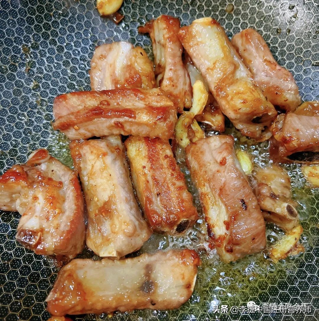 无锡酱排骨的家常做法,无锡酱排骨最正宗的做法