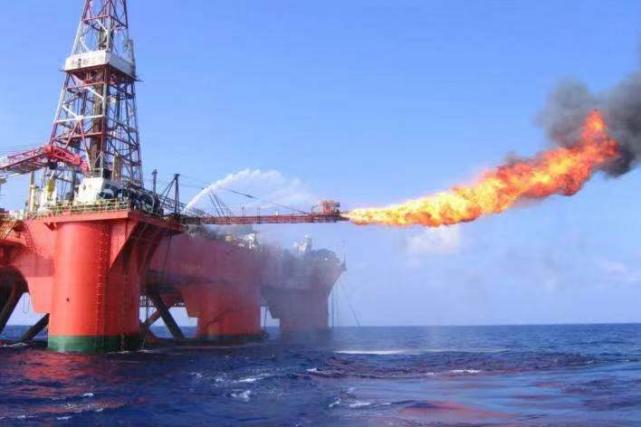 海上钻井工人的真实感受,钻井工人白天工作