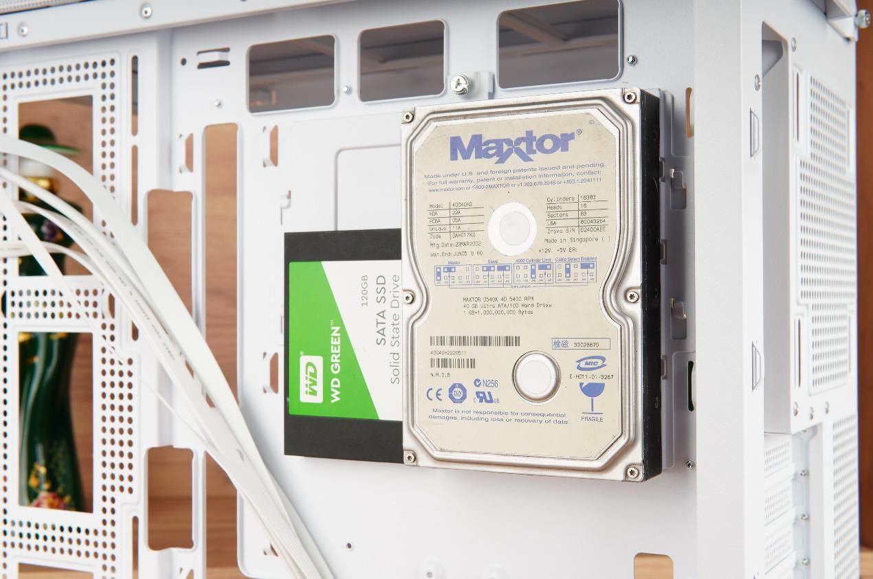 乔思伯d300和d301哪个好看,乔思伯d301和先马大境界对比