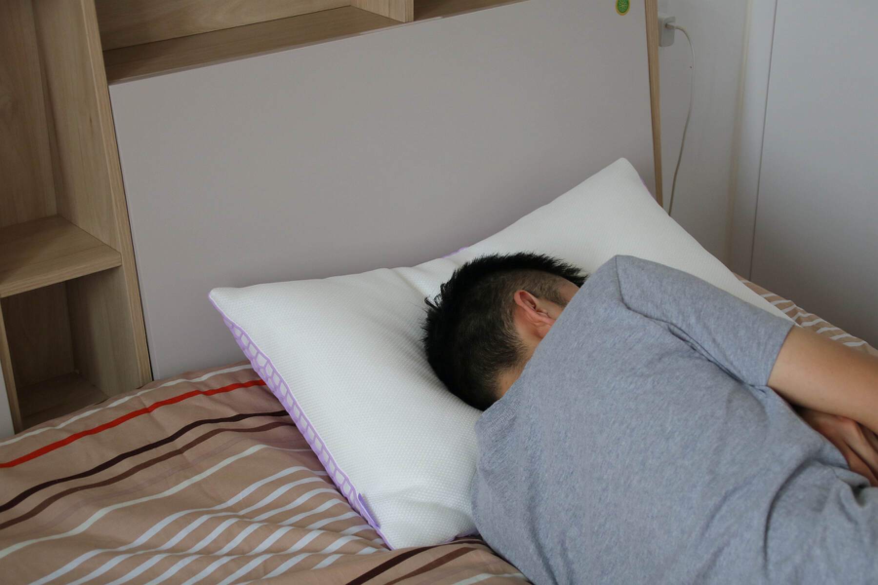 8htpe蜂巢枕,8htpe蜂巢透气释压床垫测评