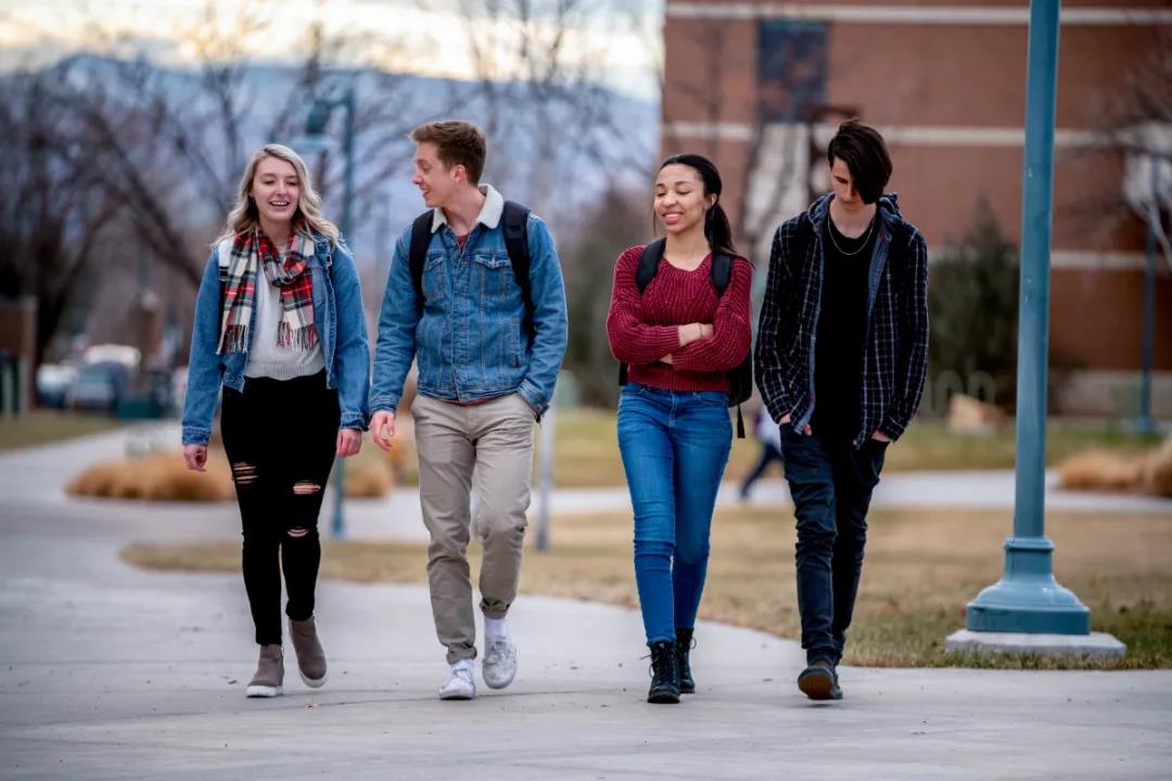 护理专业俄罗斯留学途径,去俄罗斯留学什么专业比较好