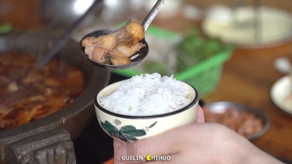 老字号石锅鱼31年老店,温岭石锅肥肠鱼