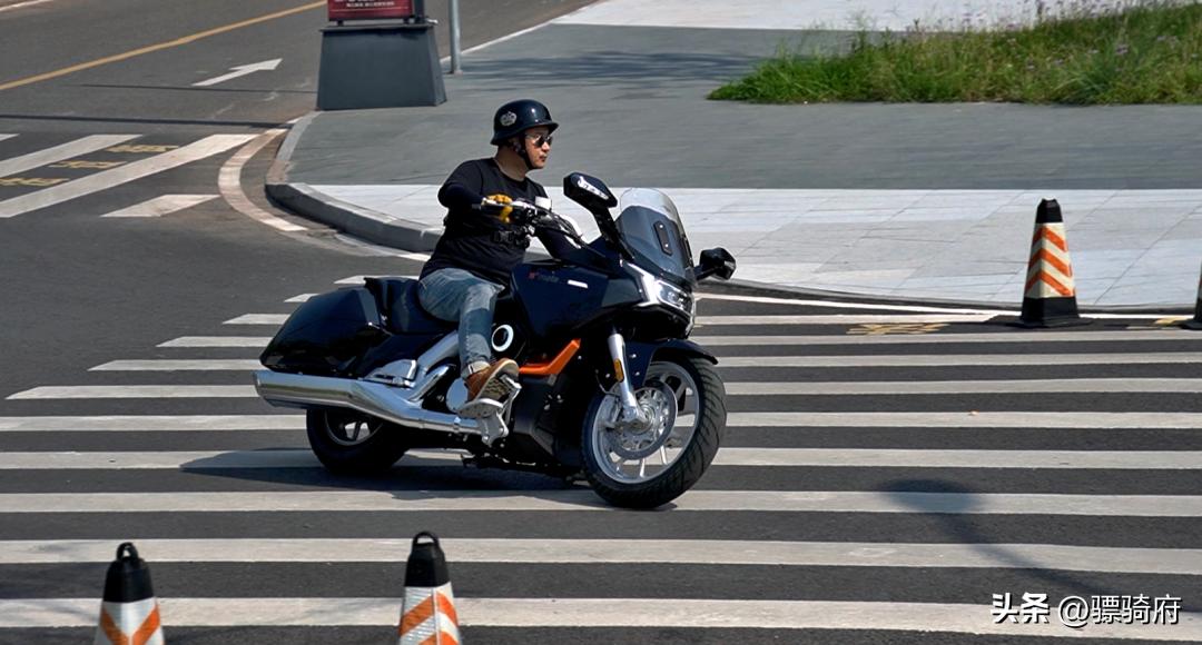 派方星舰3现车测评,派方机车星舰3有哪些亮点