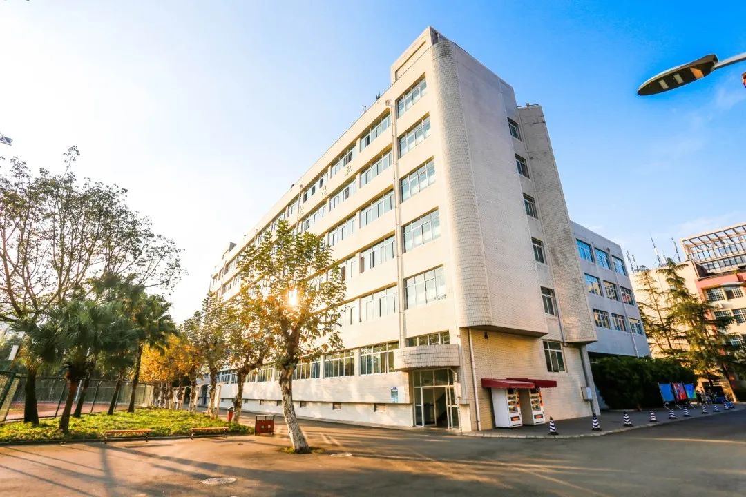 四川邮电职业技术学院5年制,四川邮电职业技术学院有什么要求