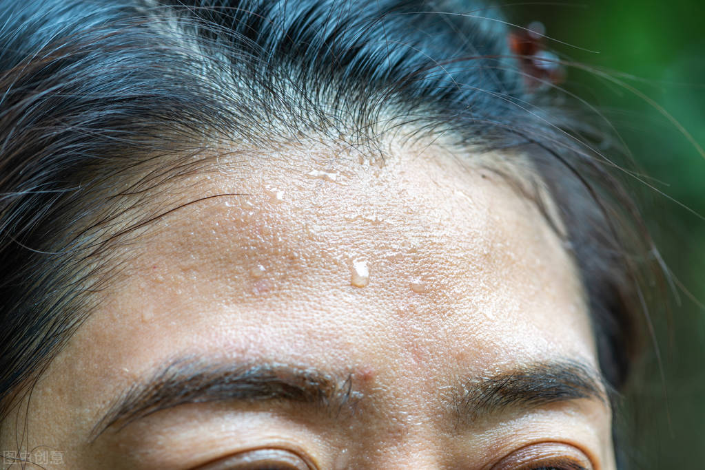 9个月的宝宝头上汗多是什么原因,运动头上汗多是什么原因