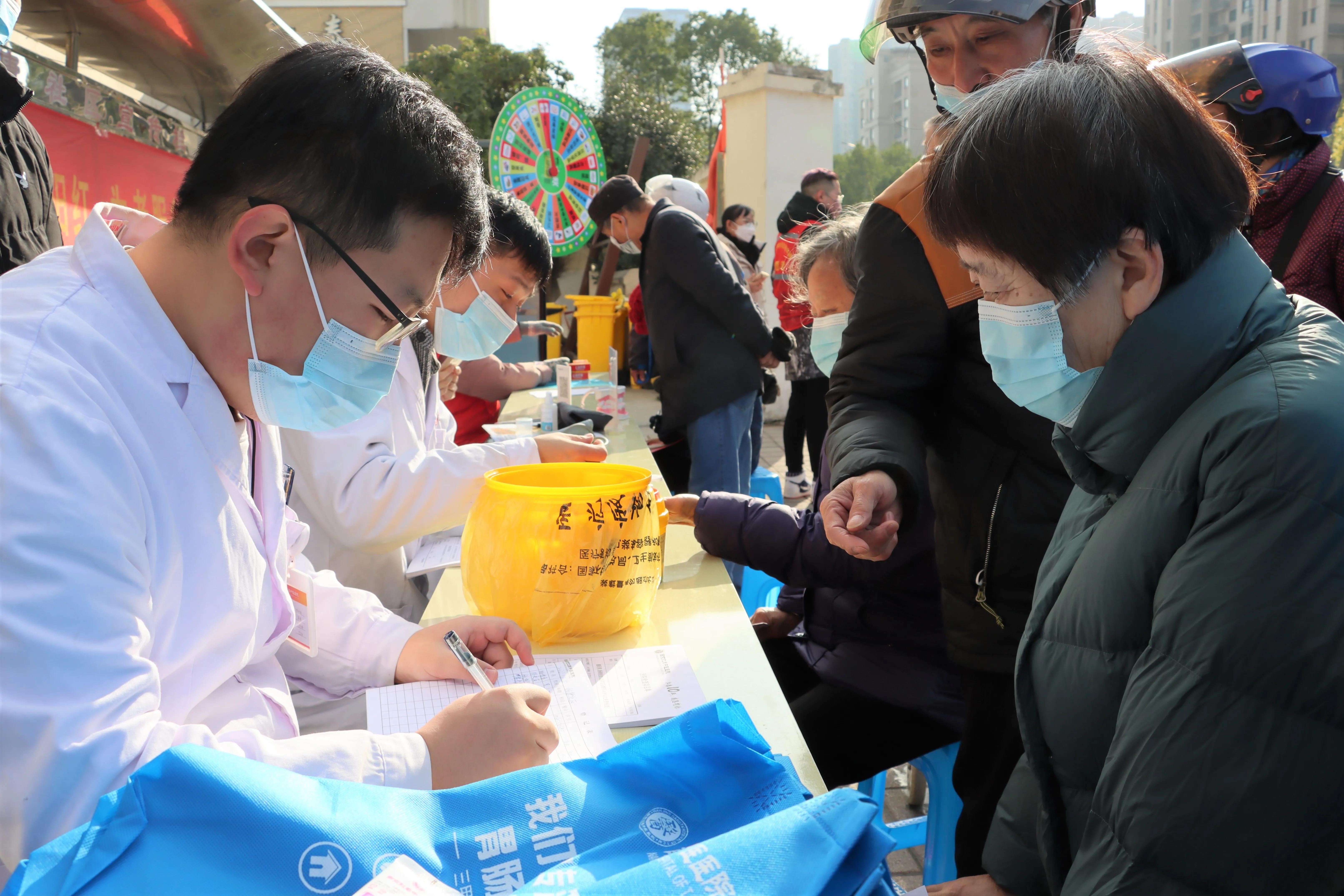 为老人送温暖志愿服务,为社区老人服务献一份爱心