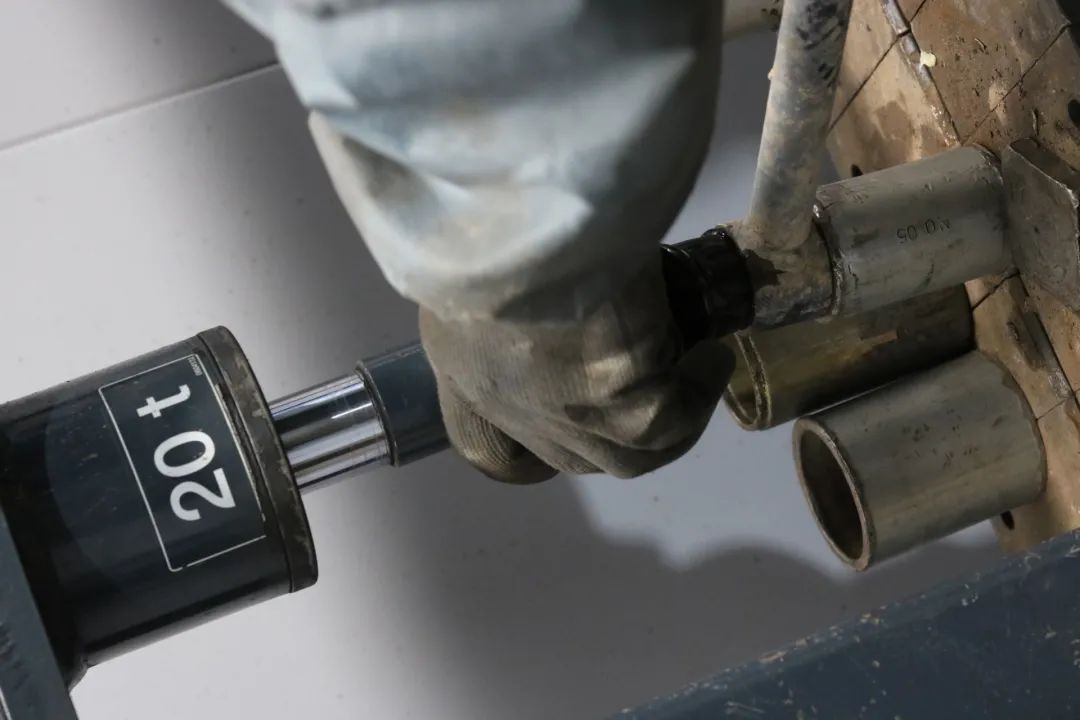 翻新车十二代皇冠修复全过程,12代皇冠25万公里要更换什么