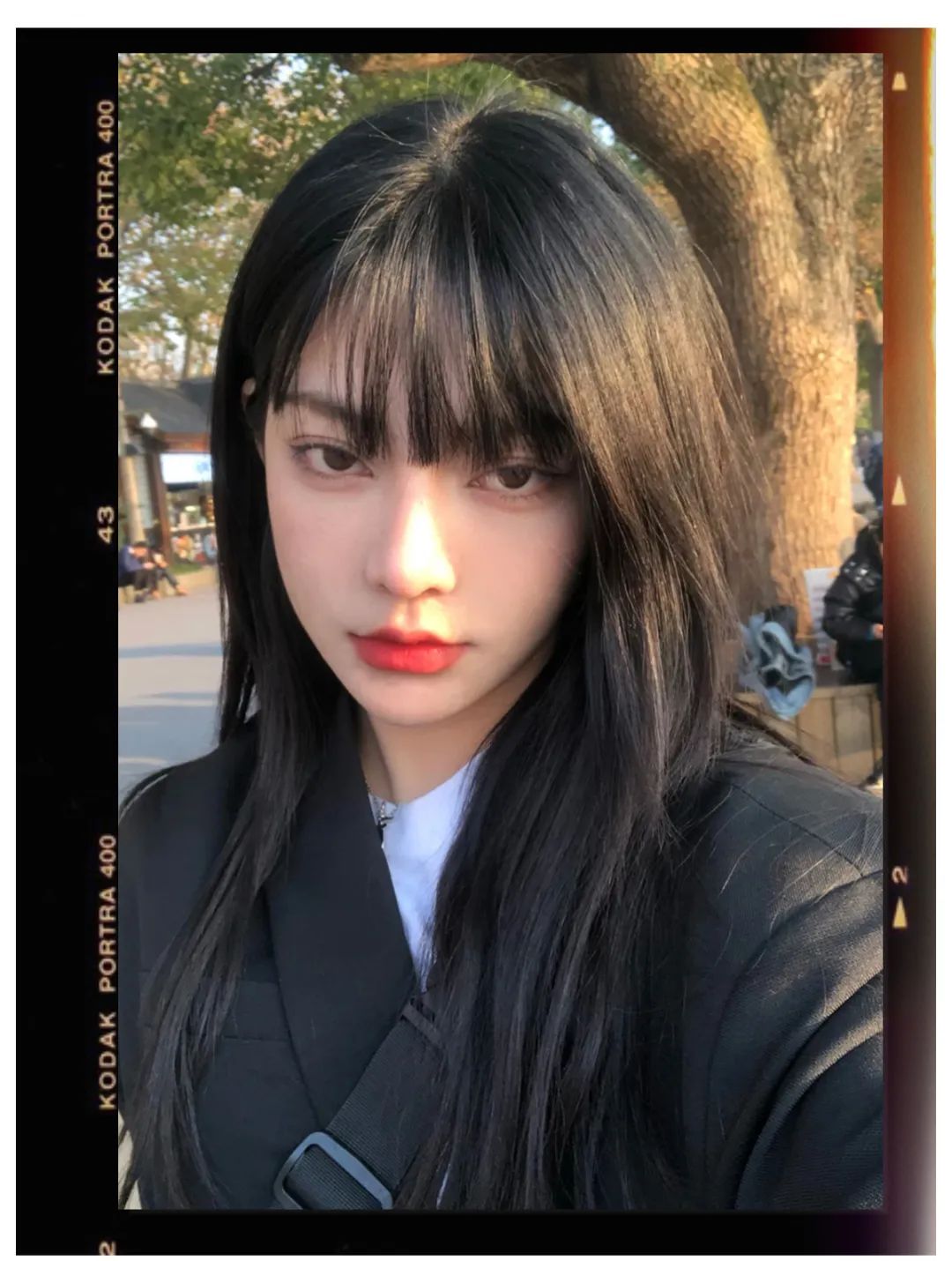 赵露思这刘海是怎么剪的,赵露思新发型齐刘海