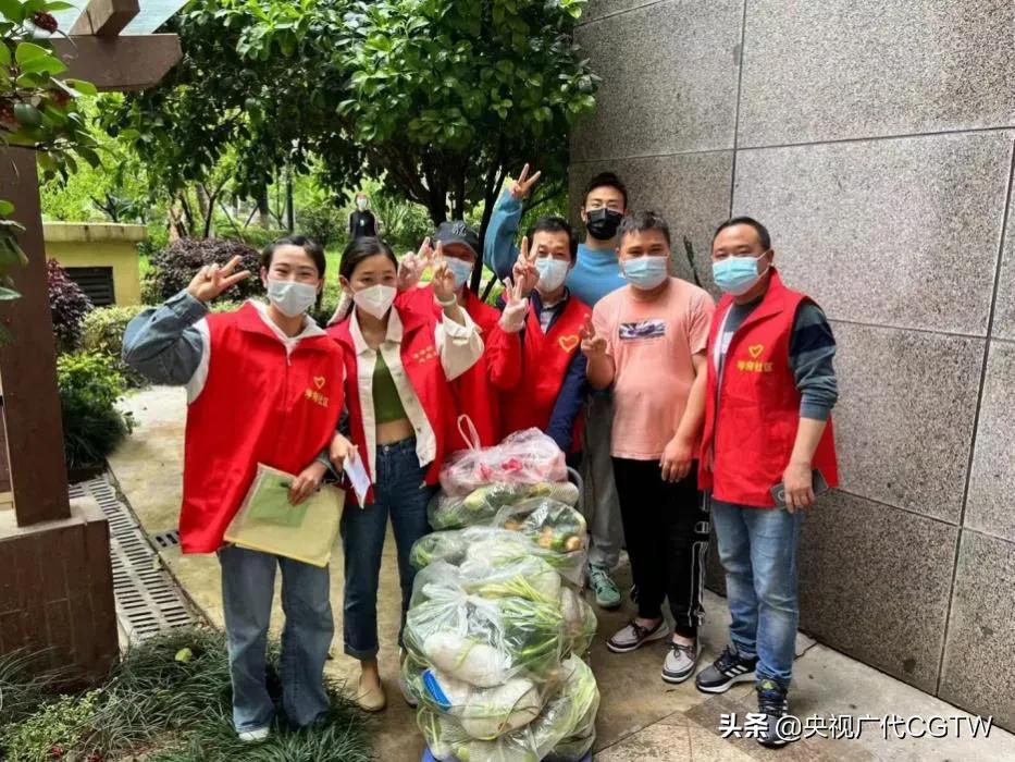 武汉解封后志愿者日记,社区解封志愿者落泪