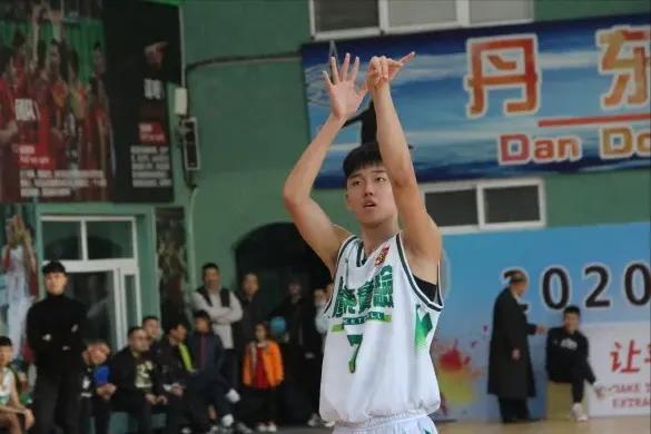 广东宏远2019青年队名单,新赛季广东宏远首发阵容