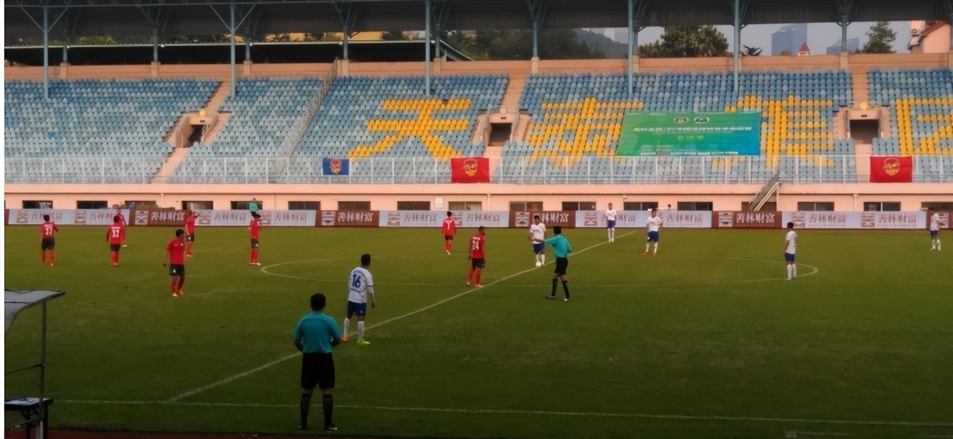 青岛中冠有几支球队,青岛巨星进军中冠联赛