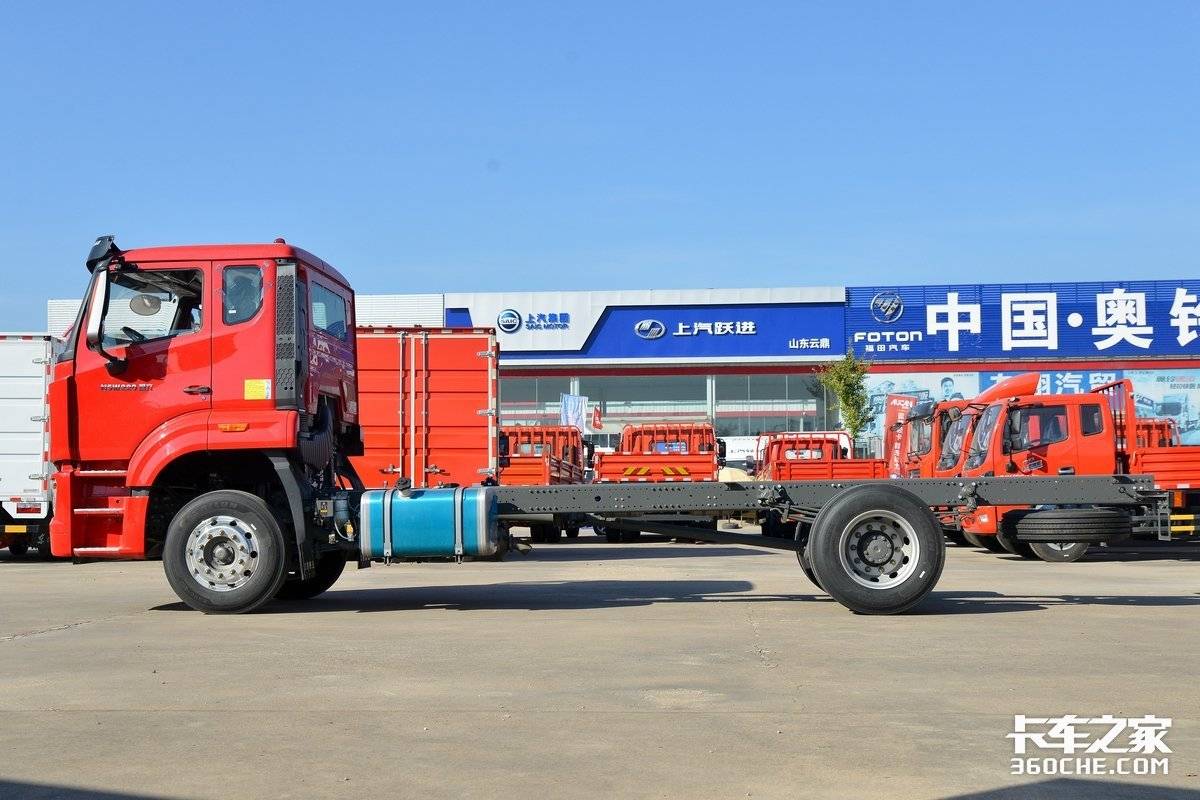 重载版5米8六缸中卡载货车,6.8米载货车公认油耗最低的4款车