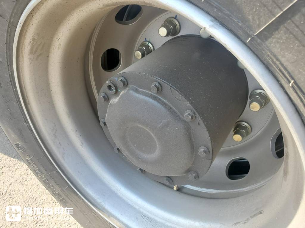 陕汽后八轮载货车,陕汽德龙后八轮挂车