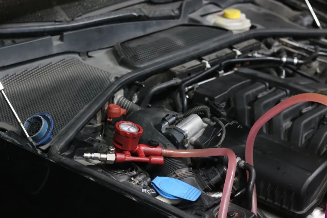 大众100万左右的车辉腾,重庆二手辉腾全面翻新修复