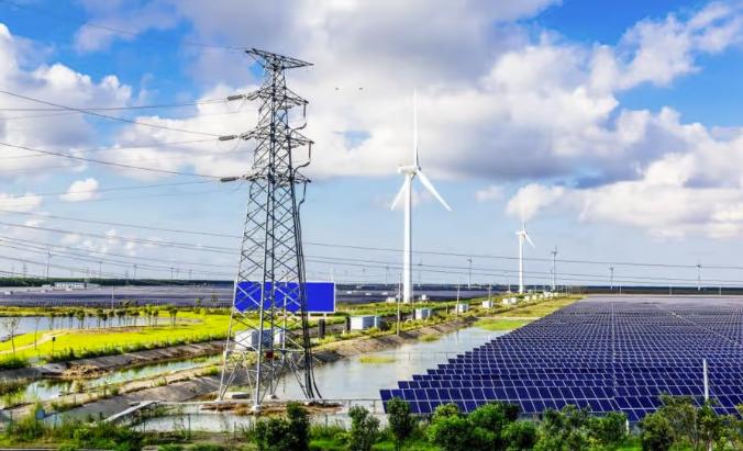 大面积拆除光伏板,拆除光伏板地区