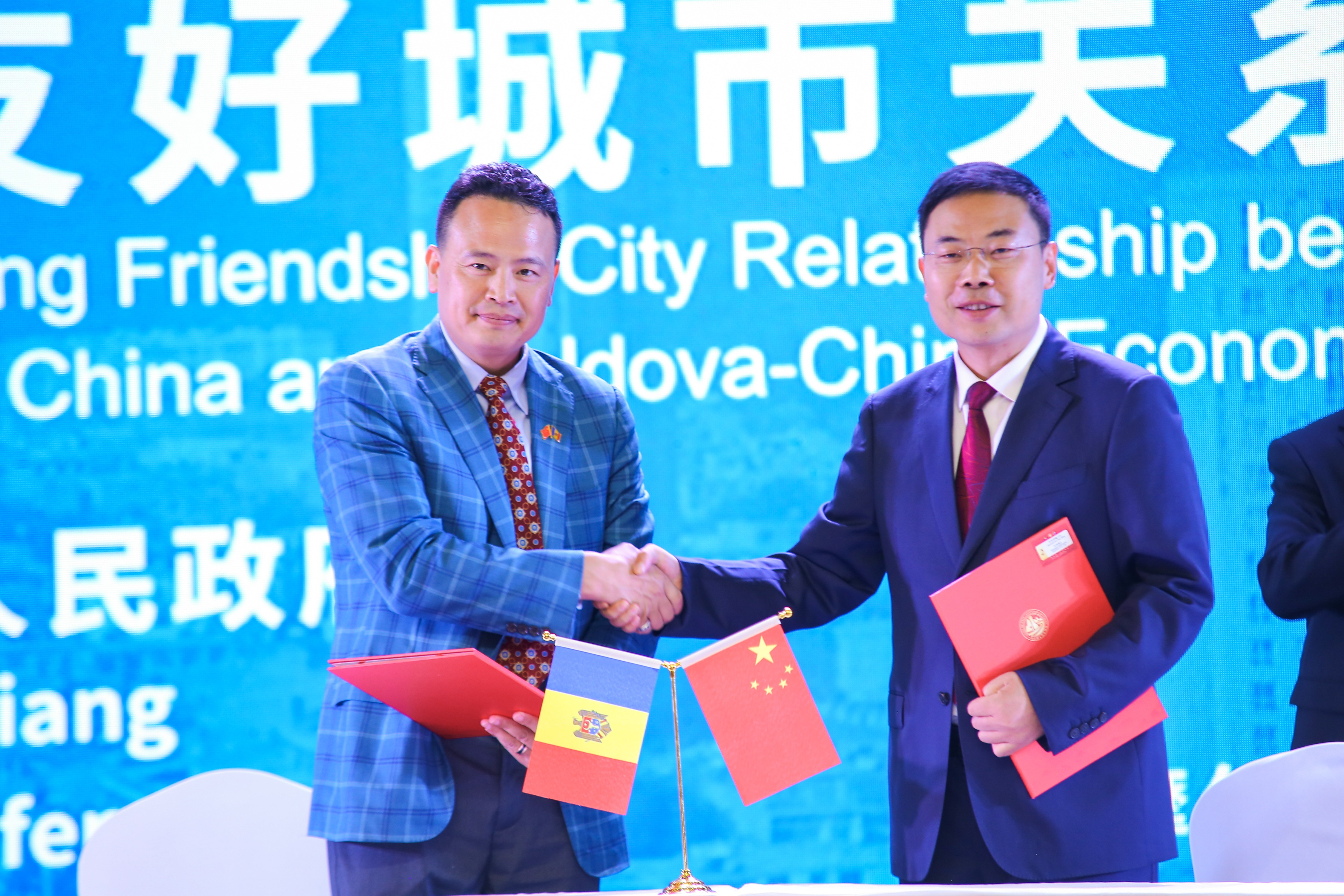 丹凤县第四届红酒文化节,丹凤县2024年红酒节召开时间