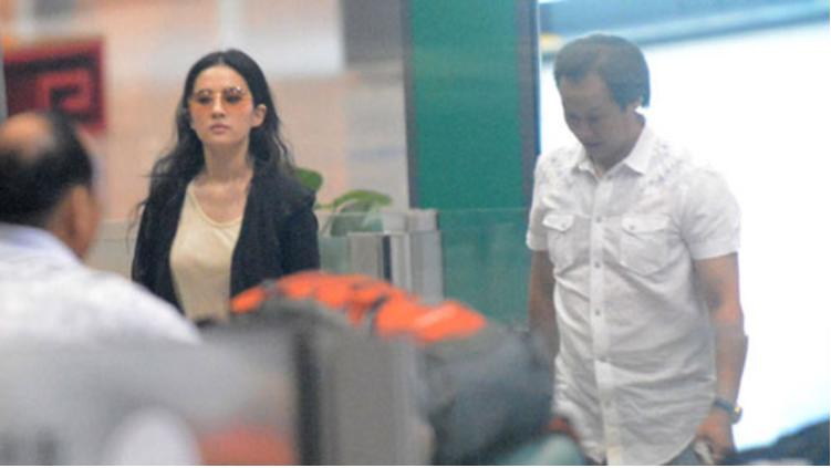 刘亦菲杨采钰比较 (刘亦菲陈金飞杨采钰微博)