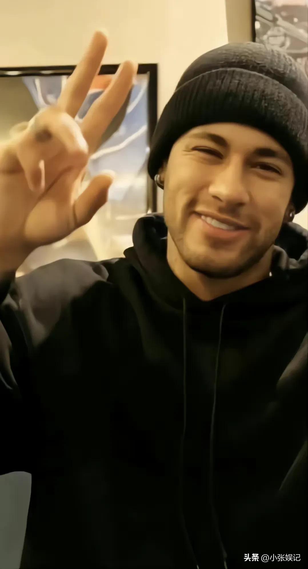 世界杯c罗内马尔照片,世界杯看不懂球看颜值就行了