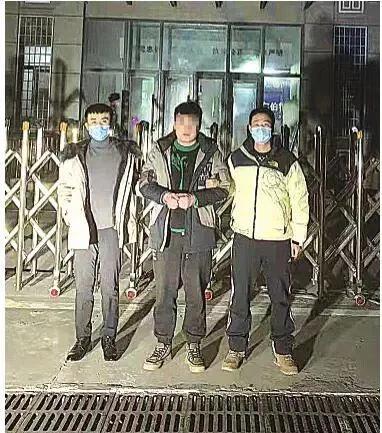 肇州男子求“朋友”办大额信用卡，最后报警了……