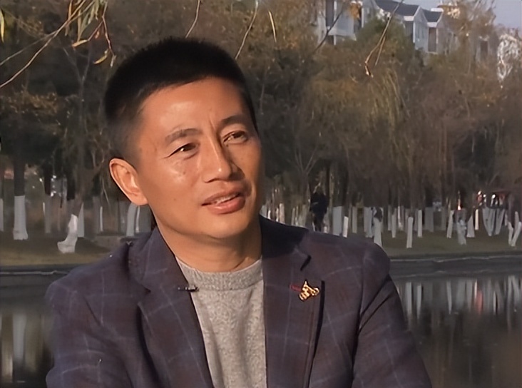 一斤鱼卖多少,一斤鱼30元买了40斤是多少钱