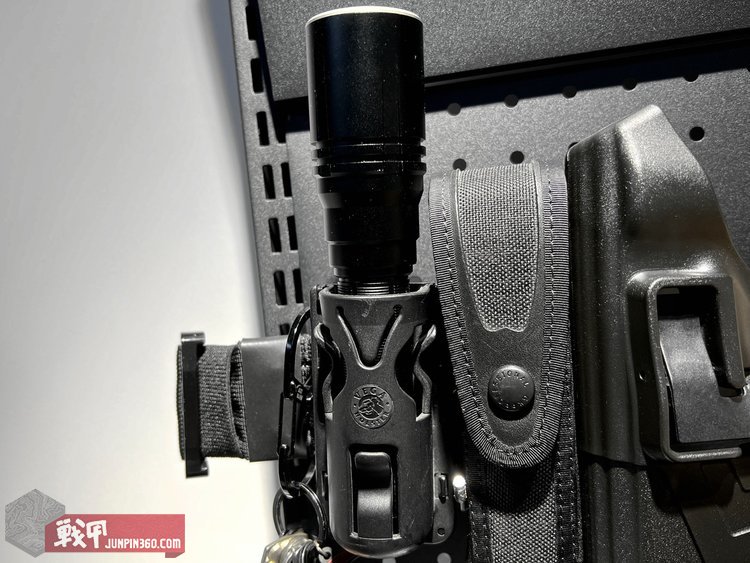 fenix哪款强光手电好用,fenix菲尼克斯激光手电最新的