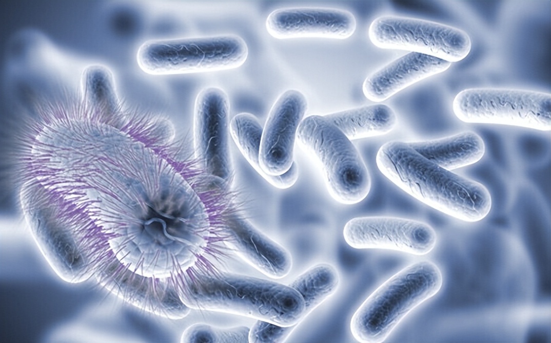 脚后跟经常“干裂”?可能和这4种因素有关,若你有,需多加注意