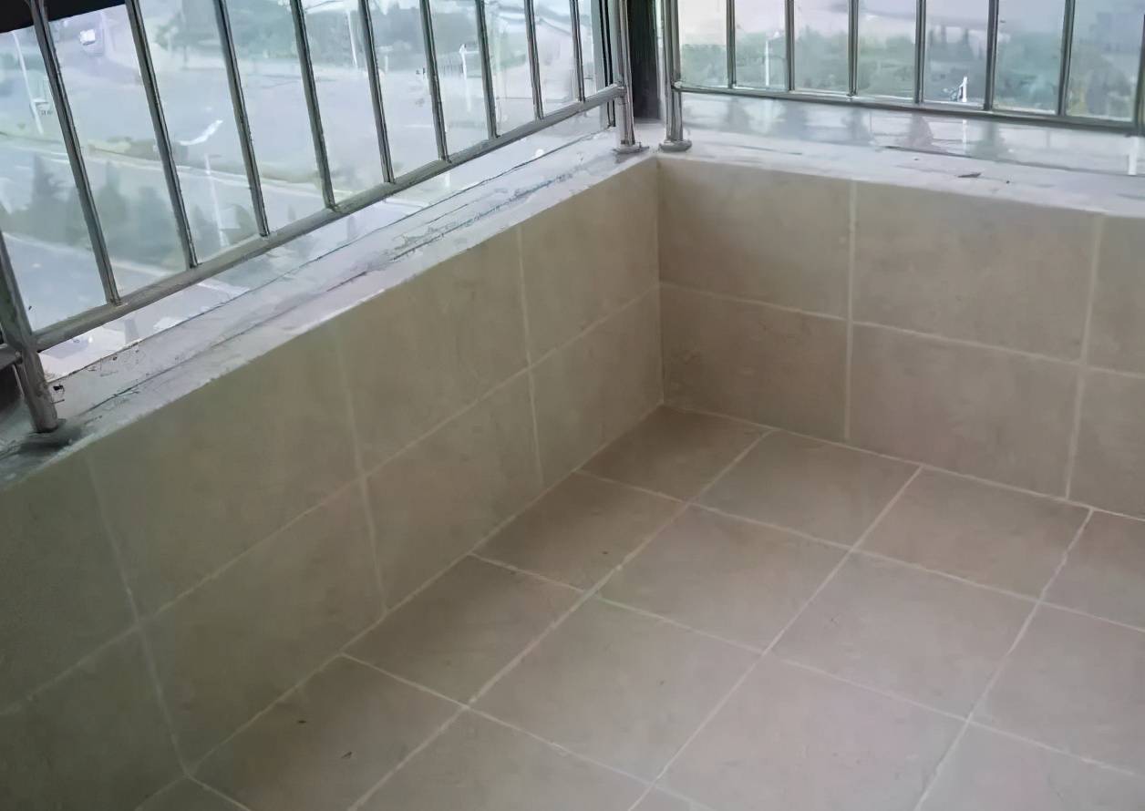 武汉市新洲区阳台漏水补漏,阳台墙壁漏水补漏胶