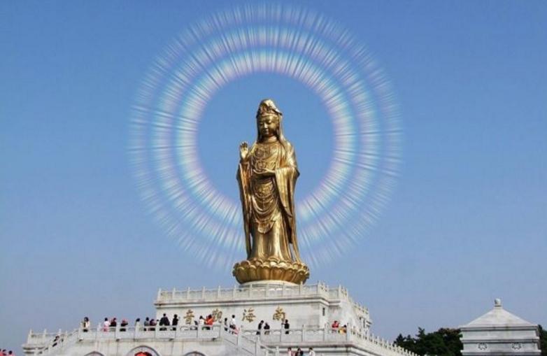 普陀山南海观音2019开光显灵视频,1997年普陀山观音显灵事件真假