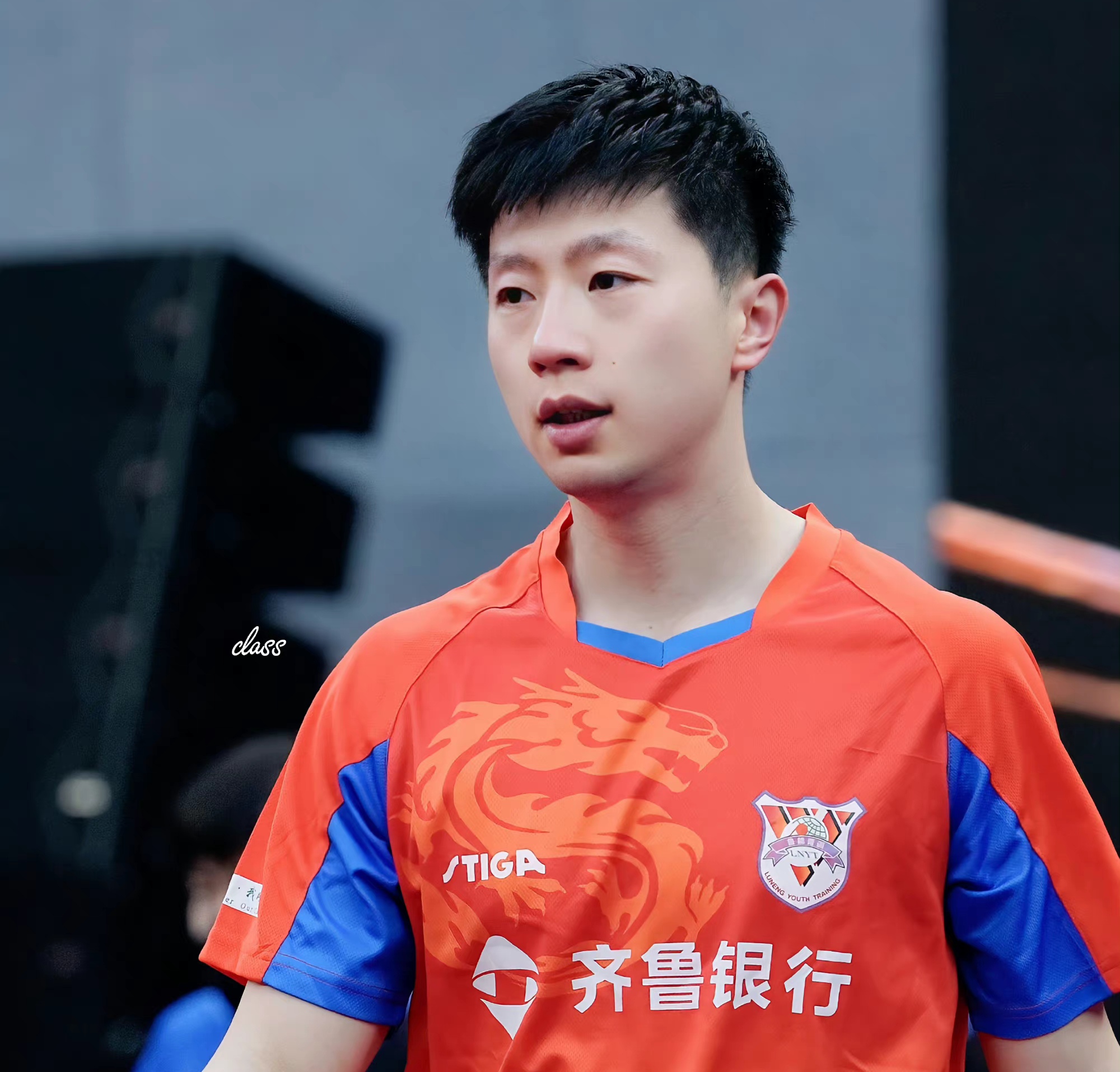 马龙圆梦了刘国梁亲自颁奖,马龙圆梦世乒赛