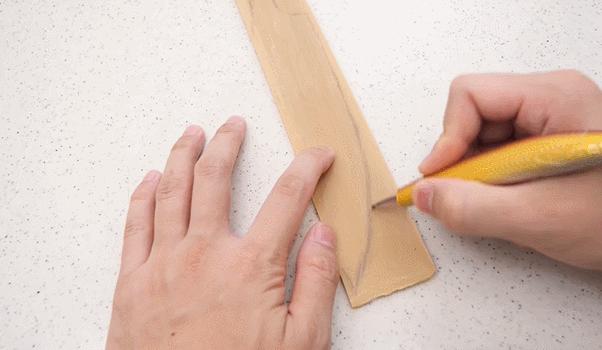 日本小哥用豆腐做刀,日本小哥铸刀全过程视频