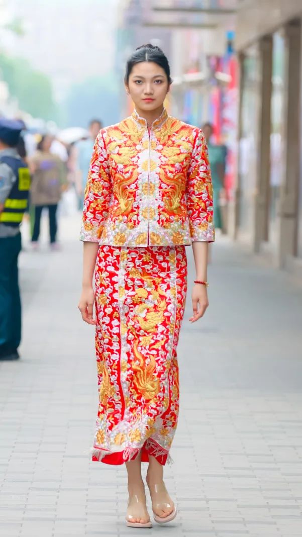 2020天津时装周精彩大秀,皮尔卡丹快闪